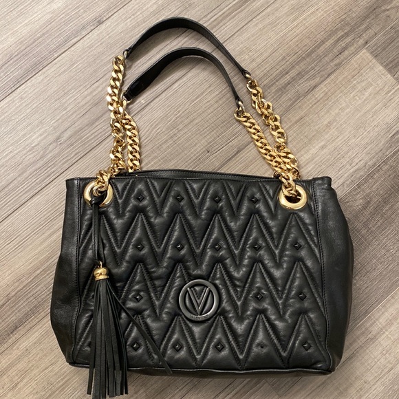 Valentino Handbags - BLACK VALENTINO BAG 🖤